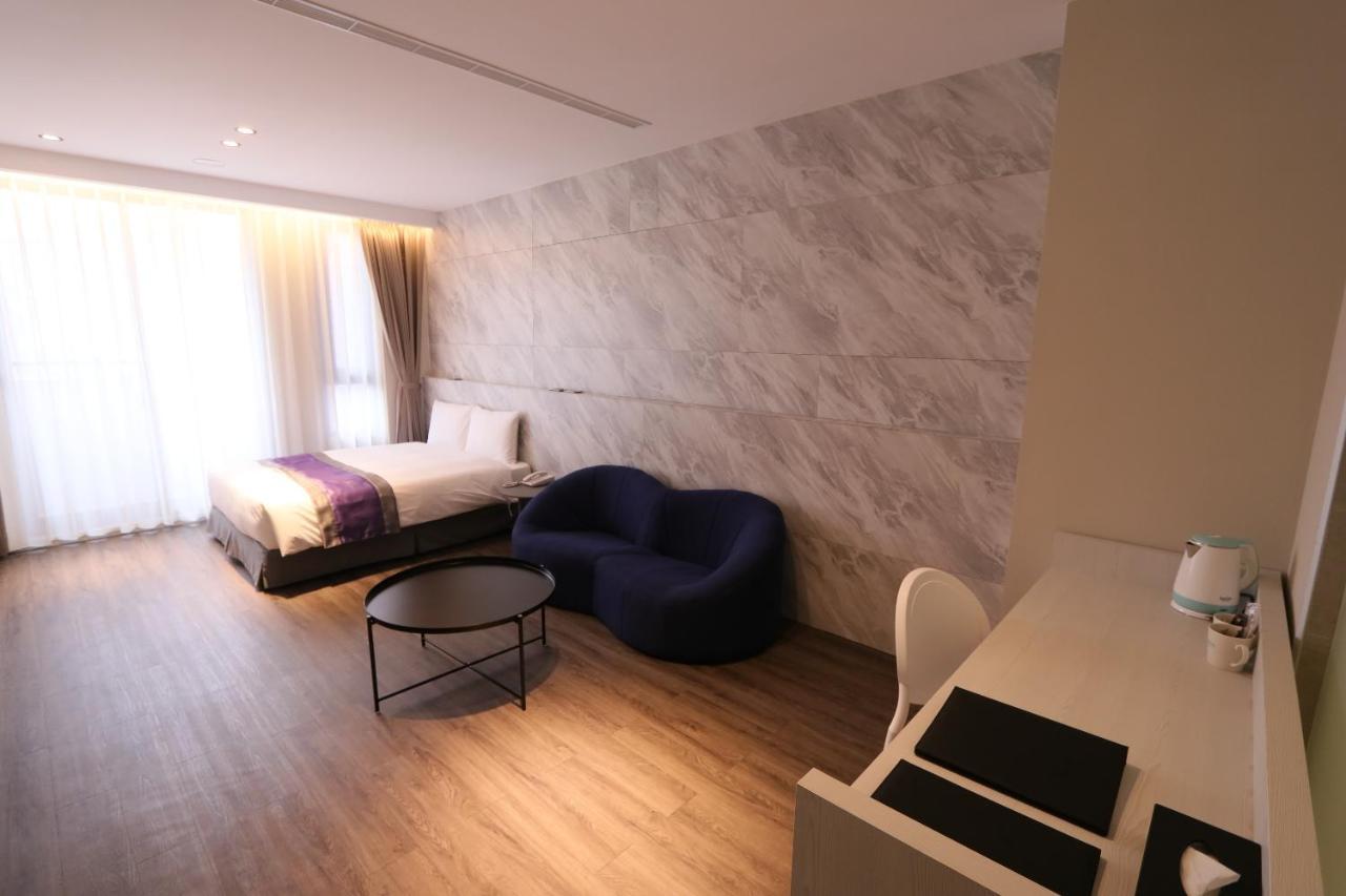 Hotel Hesper Hsr Taichung Room photo